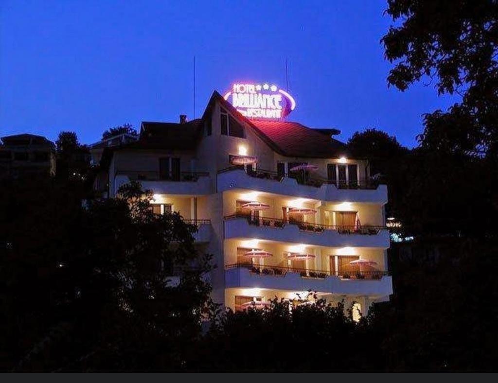 Brilliance Hotel Варна Екстериор снимка