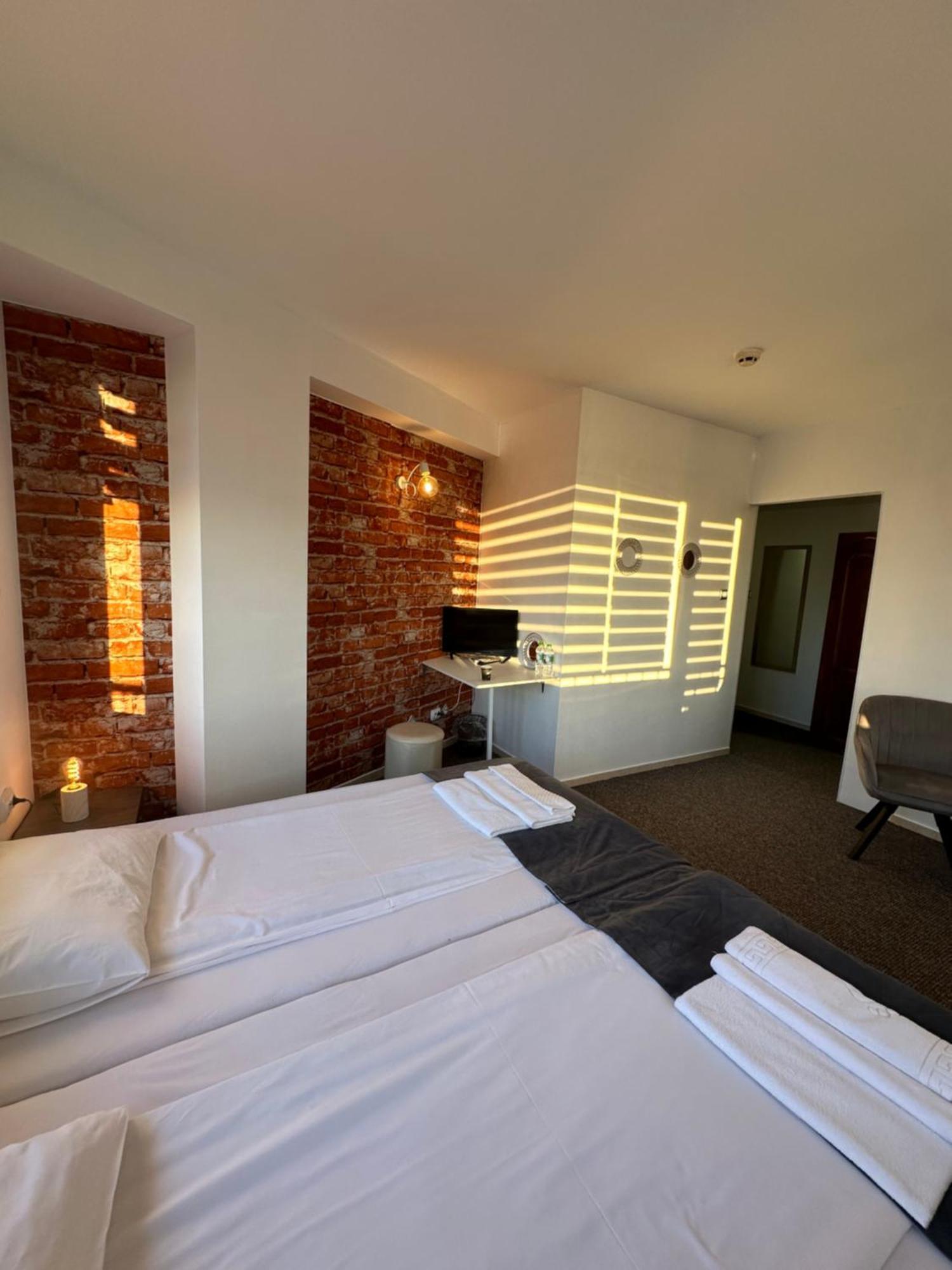 Brilliance Hotel Варна Стая снимка