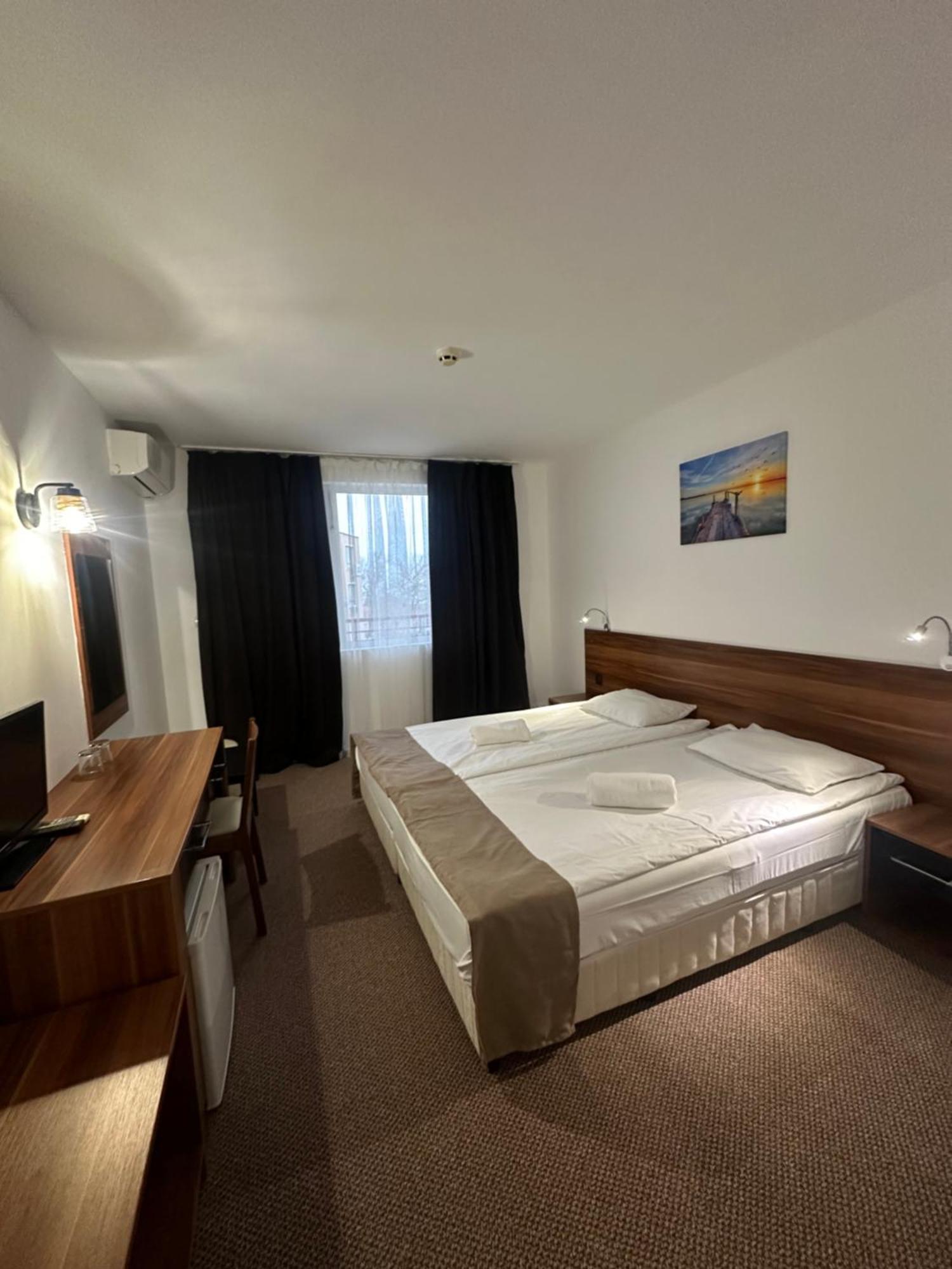 Brilliance Hotel Варна Екстериор снимка